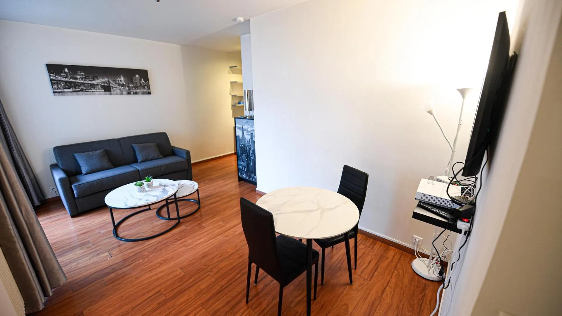 Appartement Studio De Luxe Les Champs Elysees 2 Paris